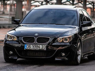 BMW 5 Series foto 1