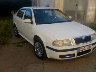 Skoda Octavia foto 1