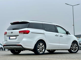 KIA Carnival foto 5