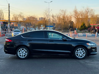 Ford Fusion foto 5