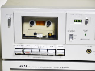 AKAI Stereo receiver AA-R20 & AKAI Stereo Deck CS M01A foto 3