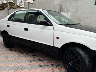 Toyota Carina foto 3