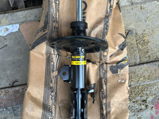 Toyota auris suspensie  foto 6