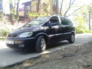 Opel Zafira foto 5