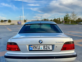 BMW 7 Series foto 2