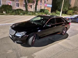 Mercedes E Class foto 2