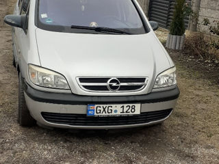 Opel Zafira foto 2