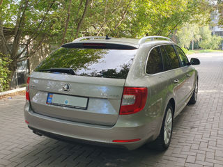 Skoda Superb foto 3