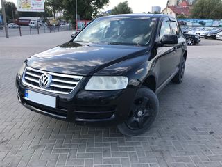 Volkswagen Touareg foto 1