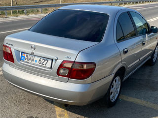 Nissan Almera foto 4