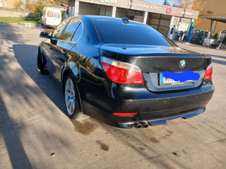 BMW 5 Series foto 5