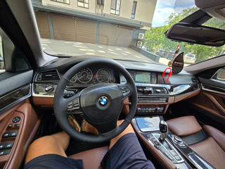 BMW 5 Series foto 10