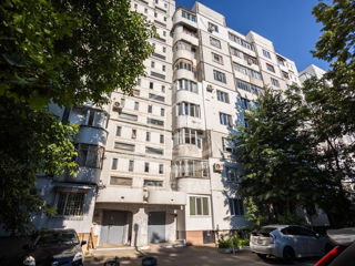 Apartament cu 2 camere, 55 m², Buiucani, Chișinău foto 15
