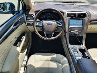 Ford Fusion foto 13