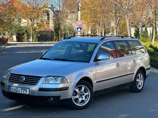 Volkswagen Passat foto 1