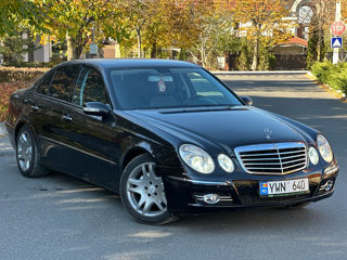 Mercedes E-Class foto 2