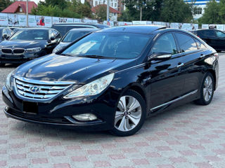 Hyundai Sonata foto 1