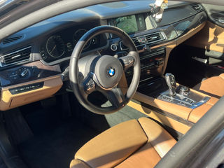 BMW 7 Series foto 10