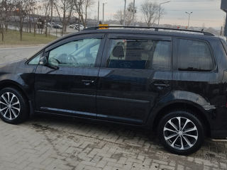 Volkswagen Touran foto 5