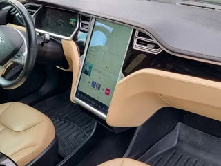 Tesla Model S foto 10