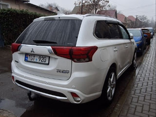 Mitsubishi Outlander foto 5