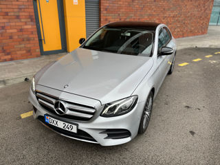 Mercedes E-Class foto 8