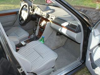 Mercedes Series (W124) foto 4