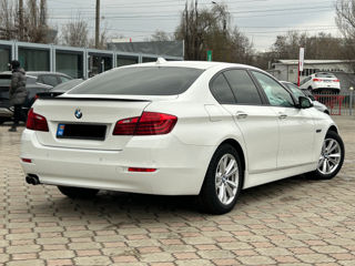 BMW 5 Series foto 4