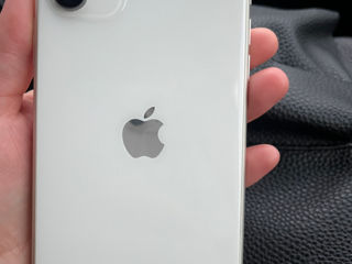 Vind iPhone 11 foto 4