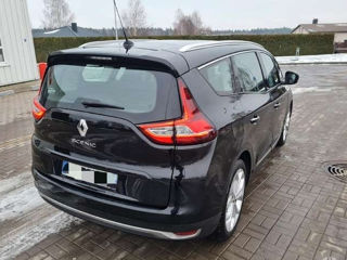 Renault Grand Scenic foto 2