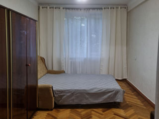 Apartament cu 2 camere, 46 m², Botanica, Chișinău foto 2