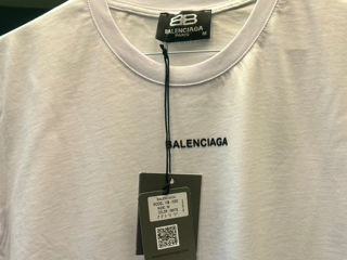 Balenciaga foto 3