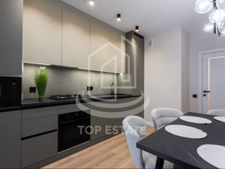 Apartament cu 2 camere, 78 m², Buiucani, Chișinău foto 2