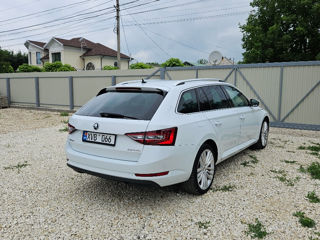 Skoda Superb foto 7