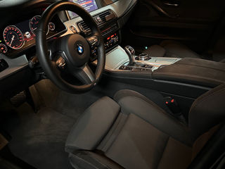 BMW 5 Series foto 14