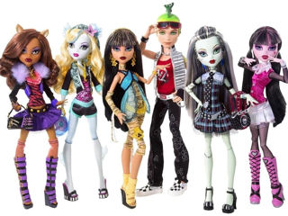 Куплю у вас кукол монстер хай. Cumpăr păpuși Monster high