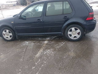 Volkswagen Golf foto 1