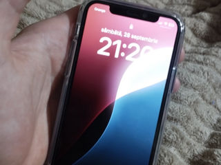 iphone 11 pro in stare buna se vede pe spate are o crapatura Memoria lui este de 256 de GB foto 3