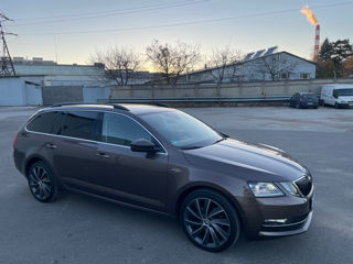 Skoda Octavia foto 2