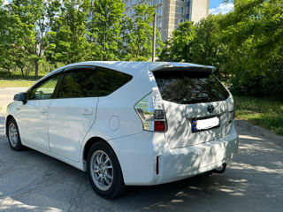 Toyota Prius + foto 4