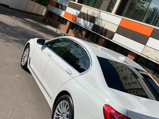 BMW 7 Series foto 10