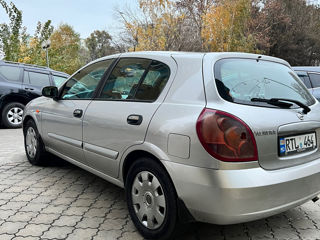 Nissan Almera foto 8