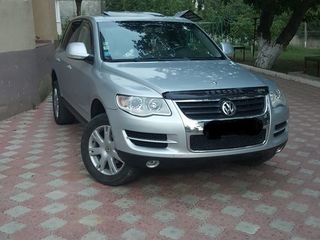 Volkswagen Touareg foto 1