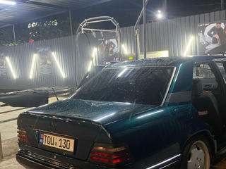 Mercedes Series (W124) foto 3