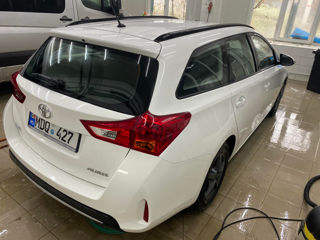 Toyota Auris foto 2