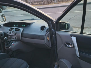 Renault Grand Scenic foto 9