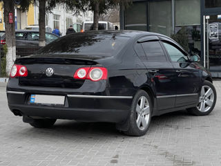 Volkswagen Passat foto 3