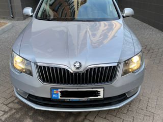 Skoda Superb фото 4