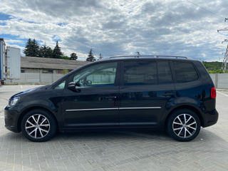 Volkswagen Touran foto 3