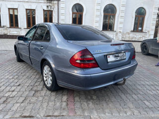 Mercedes E-Class foto 5